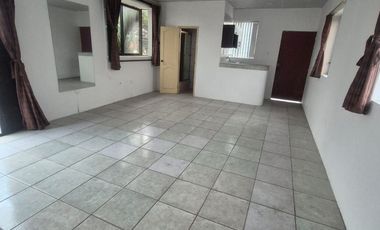 Suite en Alquiler en Samanes, 1 Habitación, 1 Baño, Parqueo, Norte de Guayaquil.