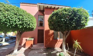 CASA EN RENTA EN JARDINES DE LA HACIENDA