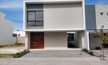 Casa a estrenar en Venta en Solares coto Fontee, Zapopan, Jalisco