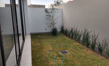 Casa a estrenar en Venta en Solares coto Fontee, Zapopan, Jalisco