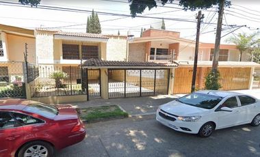 SE VENDE CASA EN FARO 2963, GUADALAJARA JALISCO.