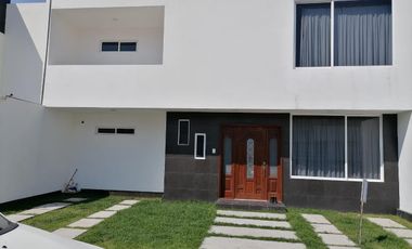 EXCLUSIVA CASA EN VILLAS DE CONCEPCION PACHUCA