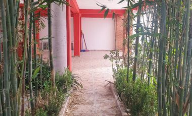 RENTA DE HERMOSA CASA CON JARDIN EN FRACC. PRIVADAS DE LA HACIENDA -  ZINACANTEPEC