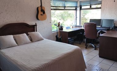 VENTA DE CASA SOLA ESTILO MEXICANO MODERNO EN PRIVADA CON VIGILANCIA EN BURGOS, TEMIXCO