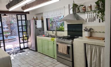 VENTA DE CASA SOLA ESTILO MEXICANO MODERNO EN PRIVADA CON VIGILANCIA EN BURGOS, TEMIXCO