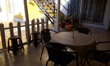 Amplia Propiedad en el Corazón de Quillota, con Espacios Versátiles y Encantadores