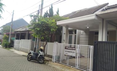 Dijua Rumah Serpong Terrace Tangerang Selatan Murah Siap Huni Bagus Nyaman