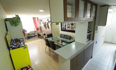 VENTA DEPARTAMENTO PRIMER PISO MAS COCHERA CONDOMINIO MIRADOR DEL GOLF