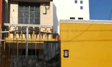 Casa de 3 Recámaras en Fraccionamiento Piracantos Pachuca Hidalgo