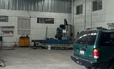 VENTA DE BODEGA INDUSTRIAL CON TERRENO EN VENTA