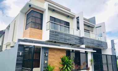 Four Bedroom House and Lot For Sale in Angeles City Pampanga