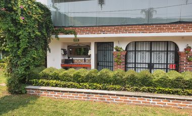SALON DE FIESTAS EN VENTA CALZADA DEL HUESO