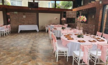 SALON DE FIESTAS EN VENTA CALZADA DEL HUESO