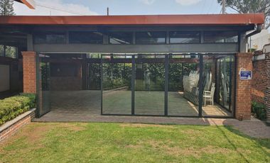 SALON DE FIESTAS EN VENTA CALZADA DEL HUESO