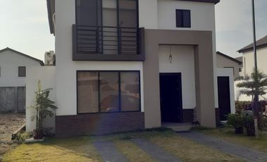 VENTA DE LINDA CASA EN ISLA CELESTE