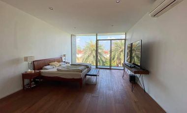 6-Bedroom Villa in Windmill Golf Course