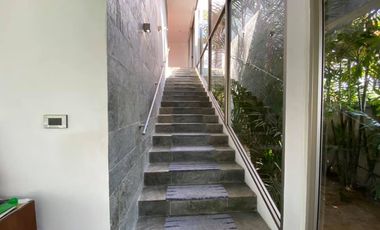 6-Bedroom Villa in Windmill Golf Course