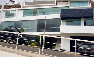 Venta exclusiva y hermosa Casa de playa en Poseidón con excelente vista Panorámica