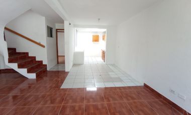 Venta casa en conjunto privado en Calderón, 110 m2
