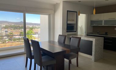 REAL DE JURIQUILLA FRACCIONAMIENTO PENTHOUSE AMUEBLADO DENTRO DE PRIVADA ALBERCA 3 RECAMARAS DOS NIVELES DOS TERRAZAS VISTA ESPECTACULAR