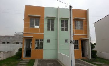 2BR Townhouse in Imus Cavite near Ayala Evo City and Megaworld Maple Grove