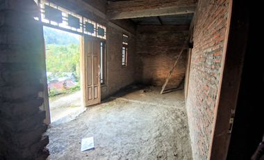 Dijual Rumah 125 Juta Tawangmangu Karanganyar