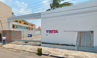 BODEGA EN VENTA CON PATIO Y AMPLIAS OFICINAS EN VERACRUZ | ARLETTE FLORES