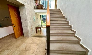 CASA EN VENTA EN EL CENTRO DE AVÁNDARO EN VALLE DE BRAVO