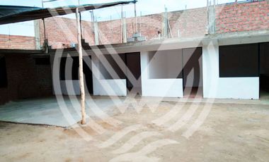 OPORTUNIDAD: SE VENDE LOCAL COMERCIAL Y TERRENO CON 2 FRENTES Y 40% CONSTRUIDO PARA HOTEL