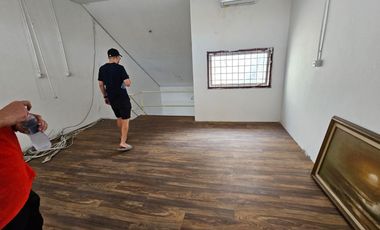 Disewakan Ruko Sektor Sebelah BSD PLaza Tangerang Selatan Siap Pakai Lokasi Ramai Sangat Strategis