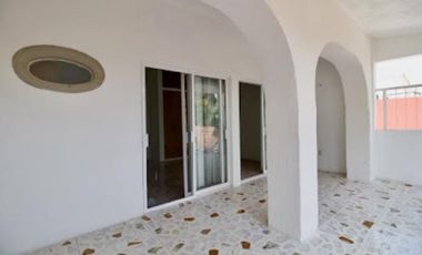 EN VENTA CASA EN FRACCIONAMIENTO RESIDENCIAL CERRADO EN JARDINES DE SATELITE