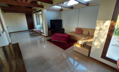 Vía a La Costa, Renta de Hermosa Casa con Acabados de Lujos y Piscina 4 Dorm.