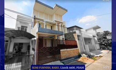 Rumah Baru Semi Furnish Nginden Intan Sukolilo Surabaya Timur dkt Gununganyar