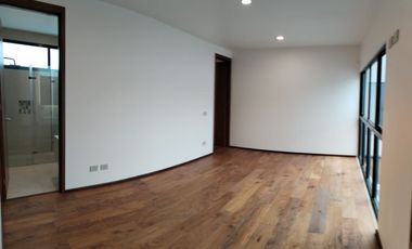 ESTRENA LUJOSA RESIDENCIA