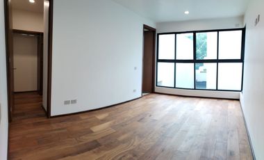 ESTRENA LUJOSA RESIDENCIA