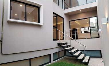 ESTRENA LUJOSA RESIDENCIA