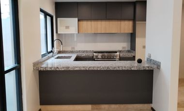 ESTRENA LUJOSA RESIDENCIA