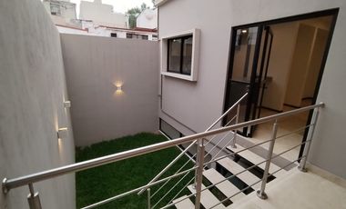 ESTRENA LUJOSA RESIDENCIA