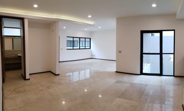 ESTRENA LUJOSA RESIDENCIA