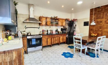 Hermosa casa remodelada en calle Toesca de 4 habitaciones