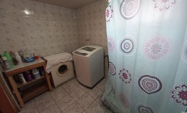 VENDO CASA ESQUINA TOTALMENTE AISLADA EN LA COMUNA DE MAULE