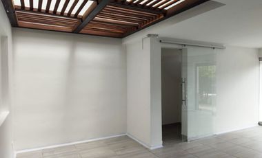 PR18830 Local en arriendo en el sector La Magnolia