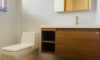 Newly built house for sale Modern style, elegantly decorated, with private swimming pool, Hang Dong, Chiang Mai.