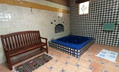 Hermosa Finca, muy ubicada.