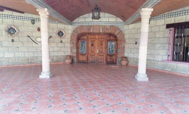 Hermosa Finca, muy ubicada.