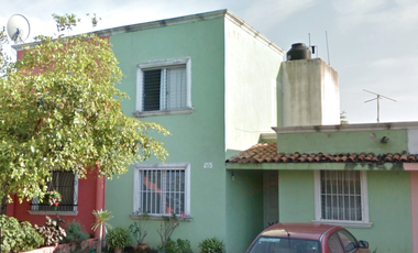 Casa en venta en Fraccionamiento Sol del Pacífico, Manzanillo, Colima en calle de Bahía de La Paz # 215
