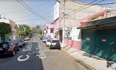 CASA EN SAN JUAN IXHUATEPEC TLANEPANTLA