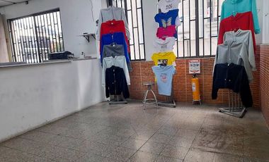 PR17565 Bodega o Local en arriendo en el sector La Candelaria