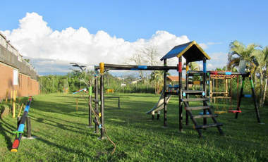 Excepcional casa remodelada de 135 en Belmonte Conjunto Cerrado con piscina. Pereira - Colombia.