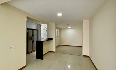 Excepcional casa remodelada de 135 en Belmonte Conjunto Cerrado con piscina. Pereira - Colombia.